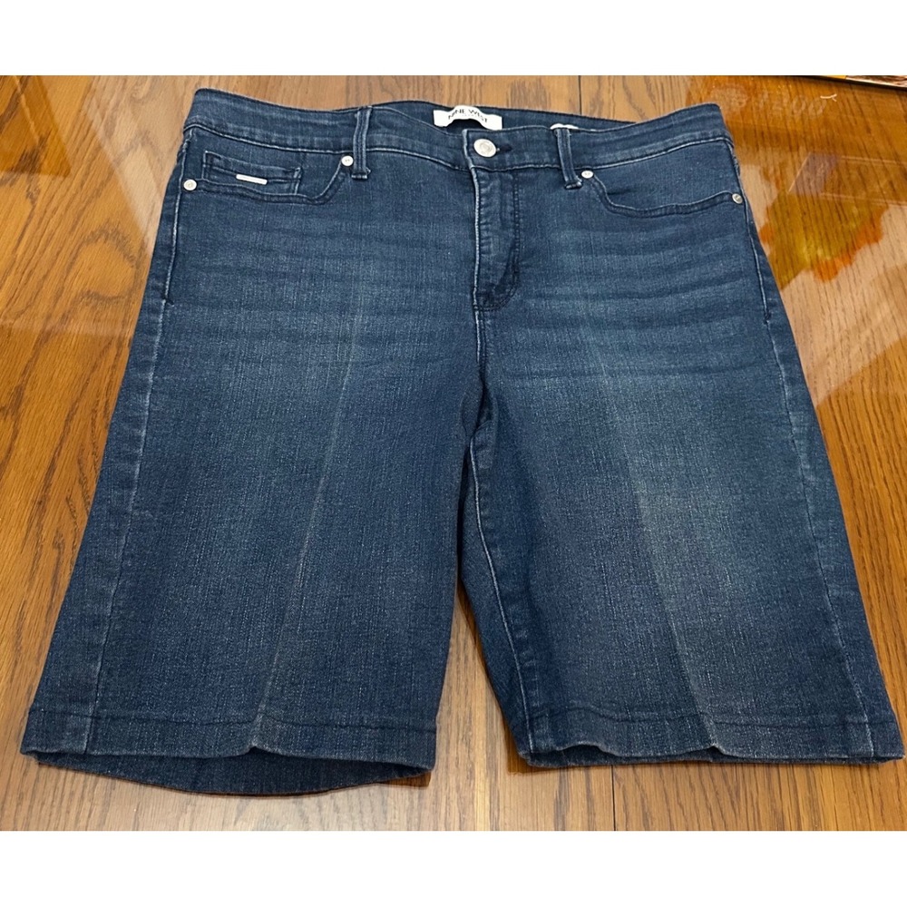 Nine West Chrystie Capri Jeans Womens 12 Dark Wash Stretch Denim Blue SDNWB2507